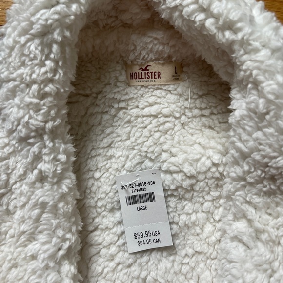 NWT Hollister Sherpa Lined Aztec Sweater - Picture 4 of 7